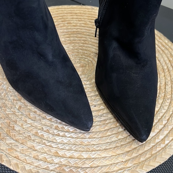 Betseyville Textured Faux Suede Ankle Booties Size 9.5 - Picture 14 of 14